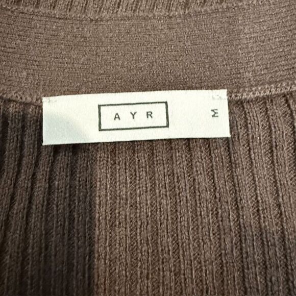 AYR Merino The West End Wool Blend Brown Button Frt Top Short Sleeve Size Medium - Picture 3 of 8